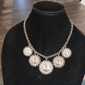 White House Black Market Silver Circle Necklace